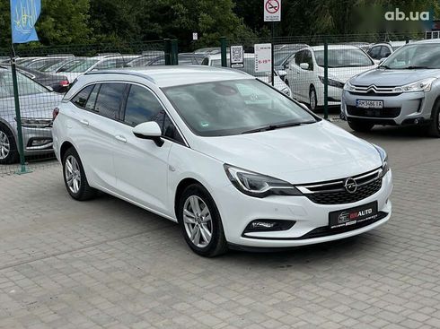 Opel Astra 2019 - фото 10