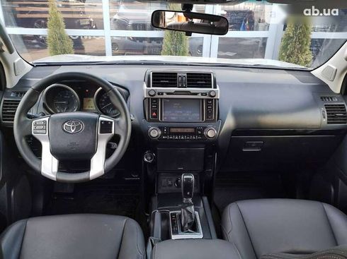 Toyota Land Cruiser Prado 2015 - фото 22