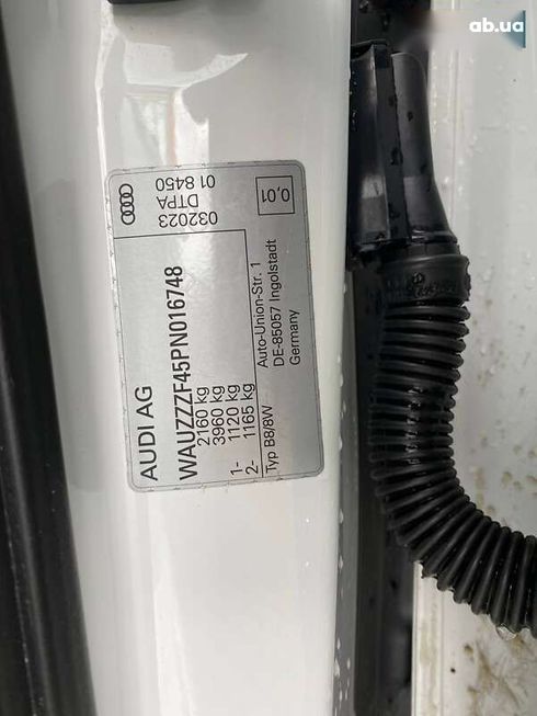 Audi A4 2023 - фото 30