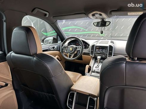 Porsche Cayenne 2016 - фото 13