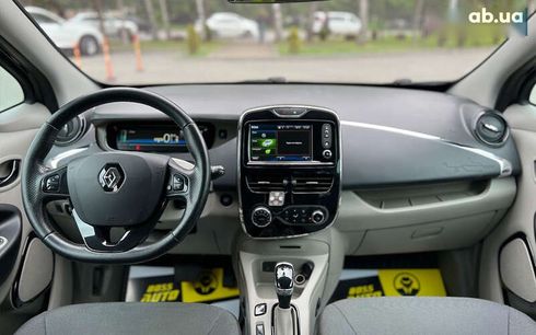 Renault Zoe 2015 - фото 12