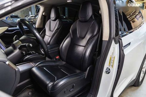 Tesla Model X 2017 - фото 17