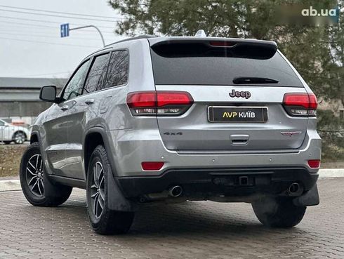 Jeep Grand Cherokee 2017 - фото 21