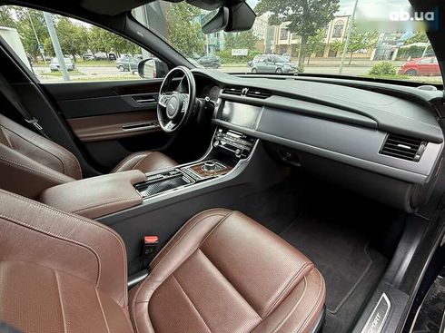 Jaguar XF 2016 - фото 13