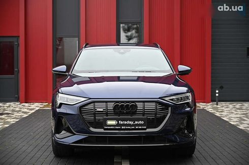 Audi E-Tron 2022 - фото 8