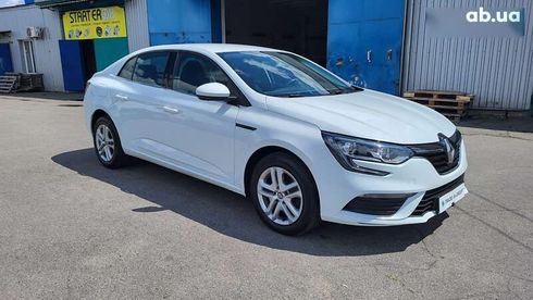 Renault Megane 2020 - фото 13