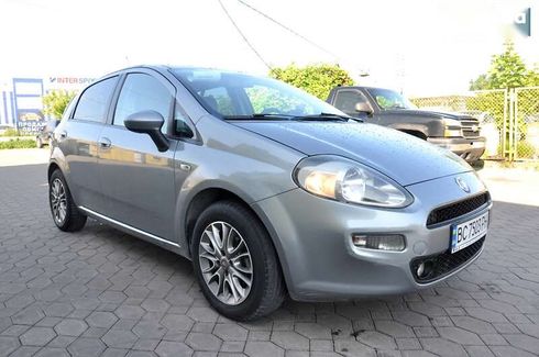 Fiat Punto 2012 - фото 4