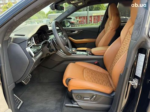 Audi RS Q8 2021 - фото 18
