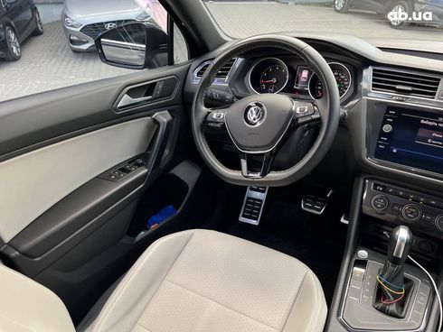 Volkswagen Tiguan 2020 черный - фото 31