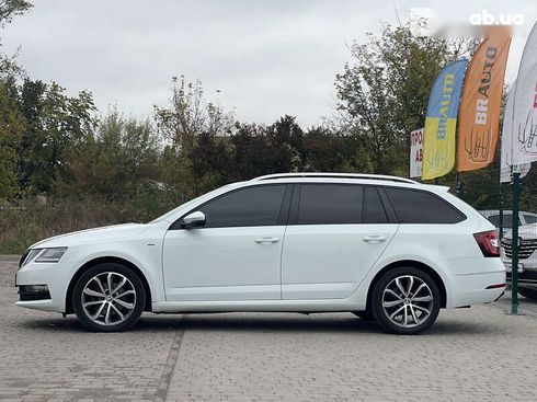 Skoda Octavia 2017 - фото 12