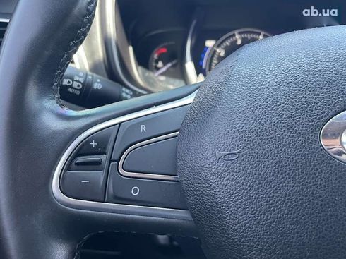 Samsung QM6 2019 - фото 30