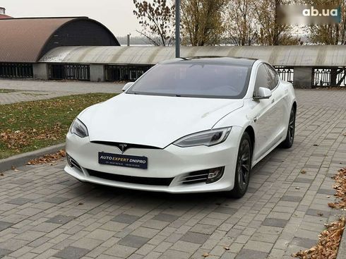 Tesla Model S 2019 - фото 2