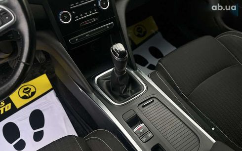 Renault Megane 2017 - фото 14