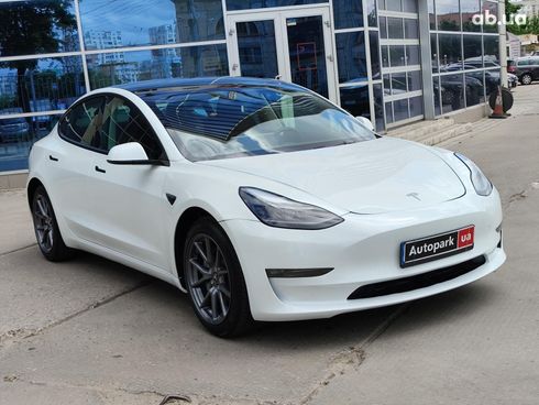 Tesla Model 3 2023 белый - фото 13