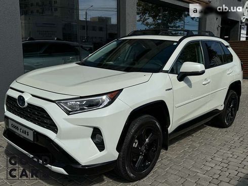 Toyota RAV4 2021 - фото 4