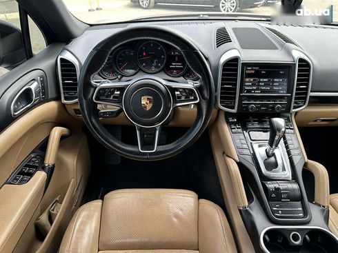 Porsche Cayenne 2016 - фото 28