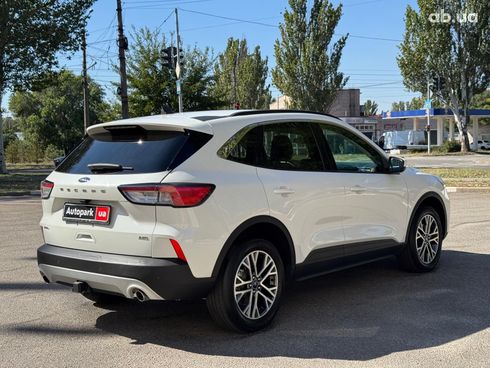 Ford Escape 2021 белый - фото 5