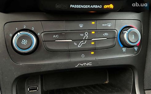 Ford Focus 2015 - фото 15