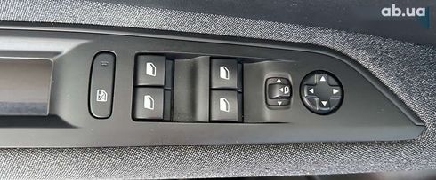 Peugeot 3008 2019 - фото 12
