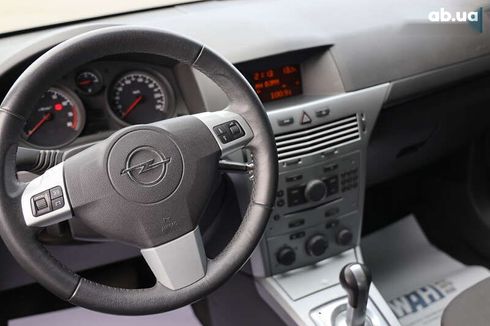 Opel Astra 2013 - фото 14