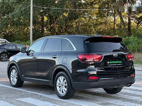 Kia Sorento 2019 - фото 8