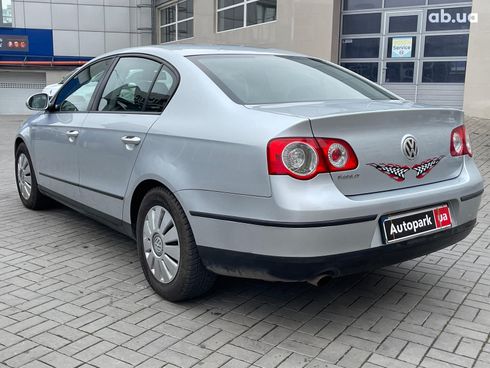 Volkswagen passat b6 2005 серый - фото 7