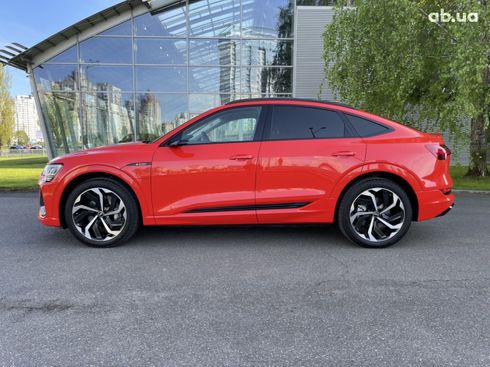 Audi E-Tron 2021 красный - фото 10