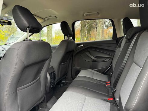 Ford Escape 2018 бежевый - фото 25