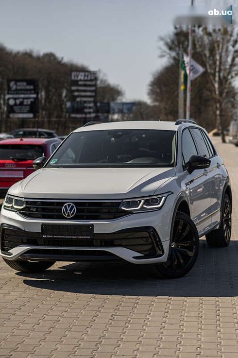 Volkswagen Tiguan 2021 - фото 15