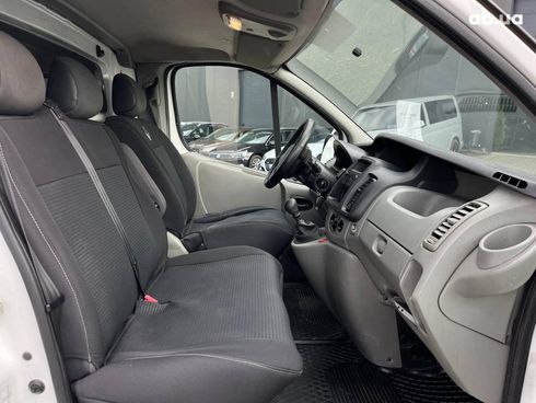 Renault Trafic 2014 белый - фото 28