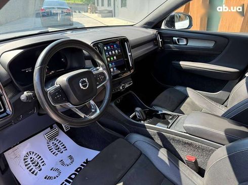 Volvo XC40 2021 - фото 9