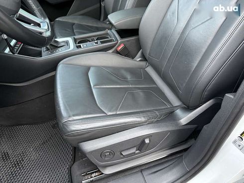 Audi Q3 2021 - фото 16
