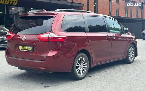 Toyota Sienna 2018 - фото 6