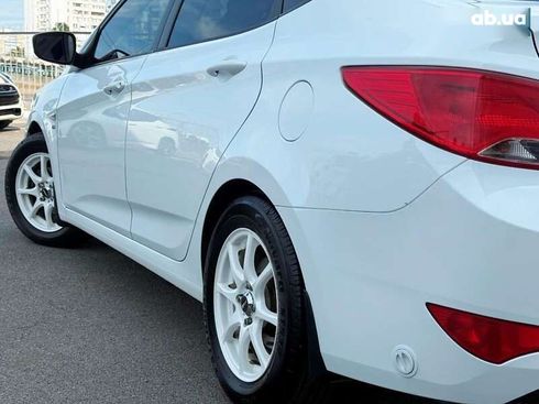 Hyundai Solaris 2016 - фото 17