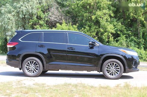 Toyota Highlander 2017 - фото 11