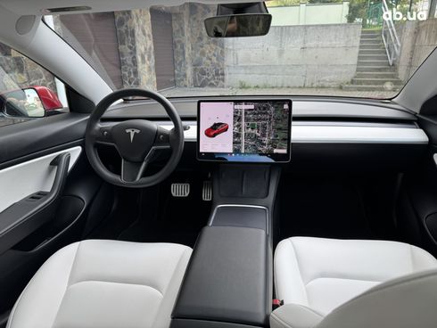 Tesla Model 3 2021 красный - фото 11