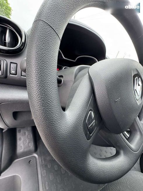 Renault Trafic 2021 - фото 17