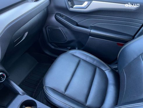 Ford Escape 2022 красный - фото 38