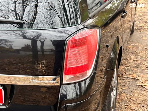 Opel Astra 2006 черный - фото 11