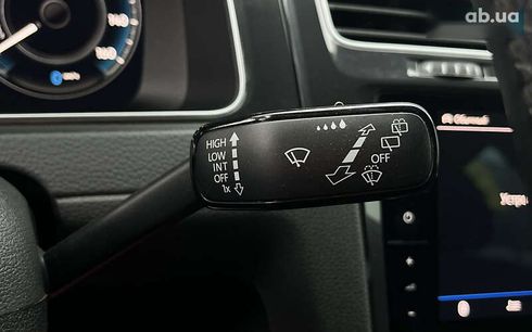 Volkswagen e-Golf 2019 - фото 14