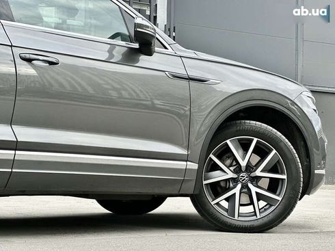 Volkswagen Touareg 2021 - фото 15
