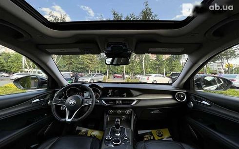 Alfa Romeo Stelvio 2017 - фото 12