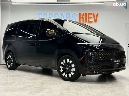Hyundai Staria 2025 - фото 12