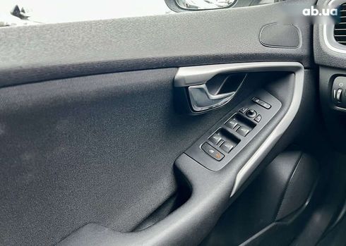 Volvo V40 2013 - фото 19