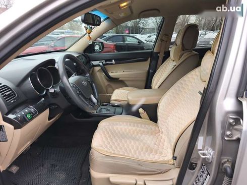 Kia Sorento 2012 - фото 10