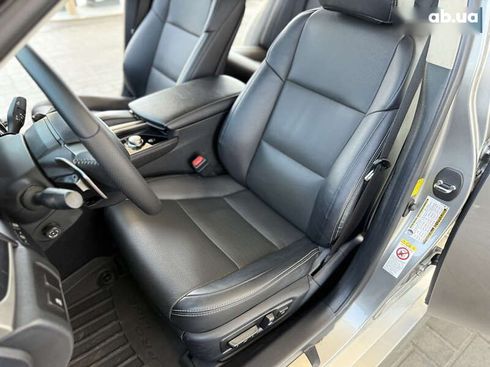 Lexus GS 2016 - фото 29