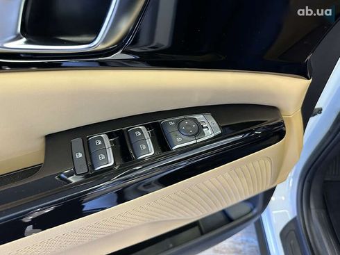 Kia Carnival 2021 - фото 19