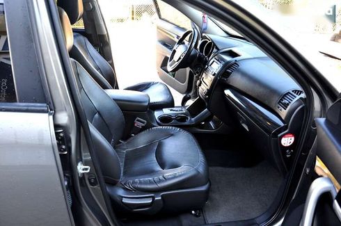 Kia Sorento 2011 - фото 29