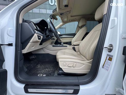 Audi Q5 2018 белый - фото 40