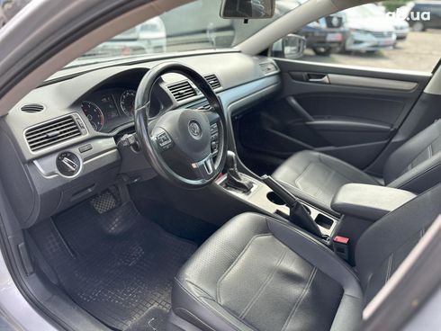 Volkswagen Passat 2014 серый - фото 17